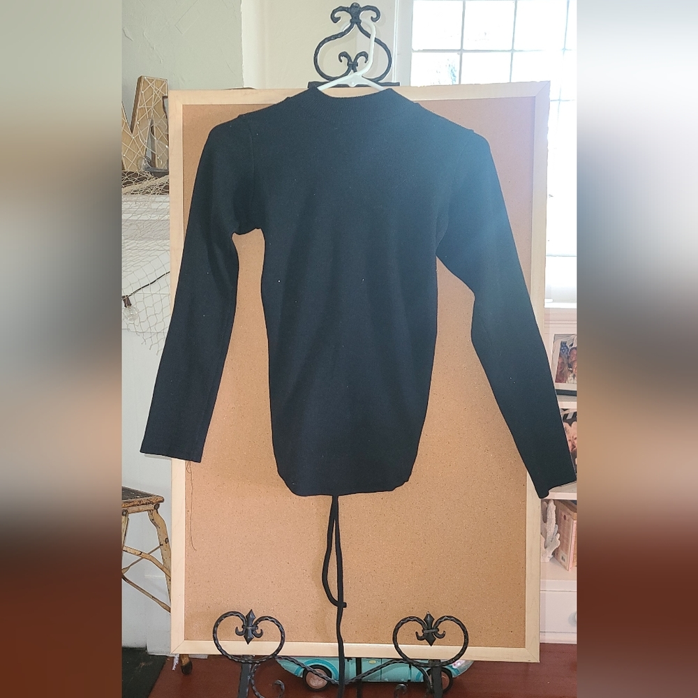 Black long sleeves dress shirt